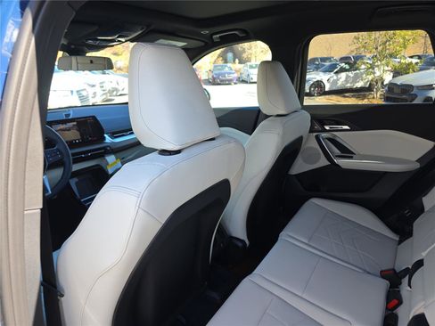 New 2026 BMW X1 xDrive28i w/ Convenience Package image 16