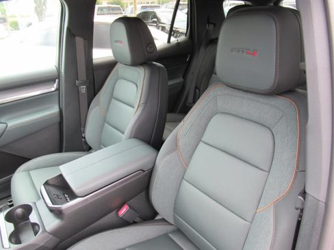 New 2027 GMC Terrain AT4 w/ Convenience Package III AWD/4WD image 17