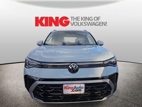 Certified 2025 Volkswagen Taos SEL image 7