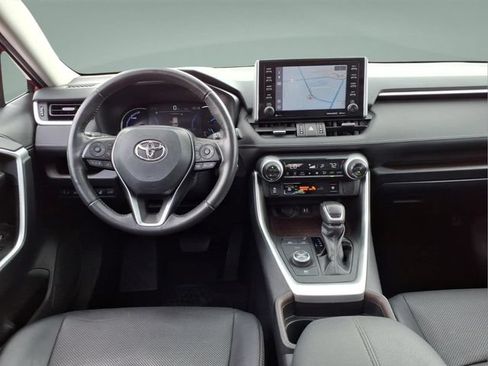 Used 2019 Toyota RAV4 Limited w/ Limited Grade Weather Package AWD/4WD image 17