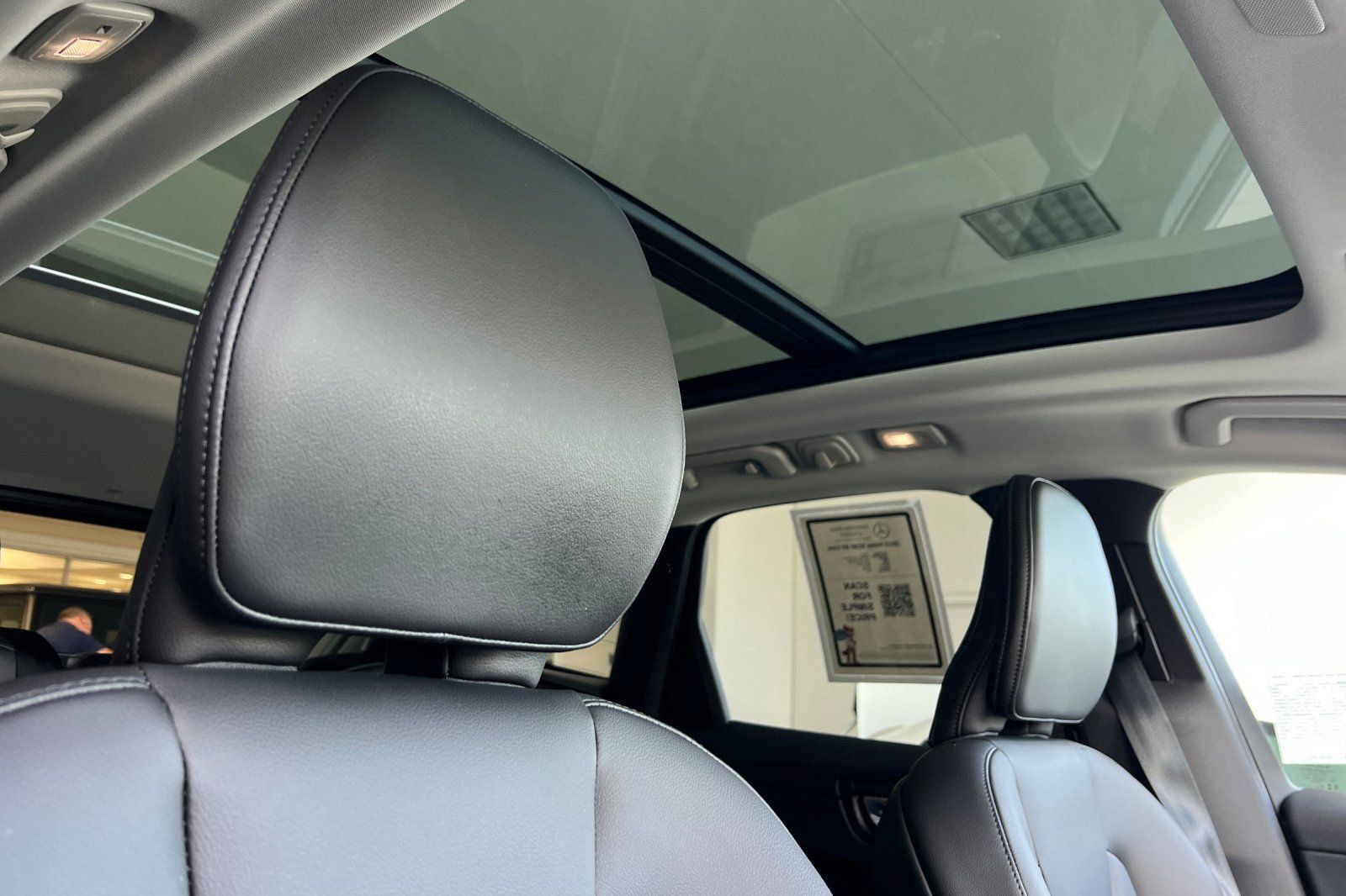 Used 2023 Volvo XC60 B5 Core FWD image 18