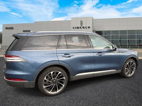 Used 2020 Lincoln Aviator Reserve w/ Equipment Group 202A AWD/4WD image 3