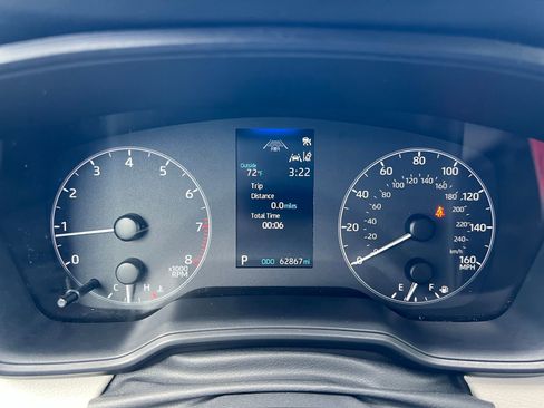 Used 2024 Toyota Corolla LE image 28