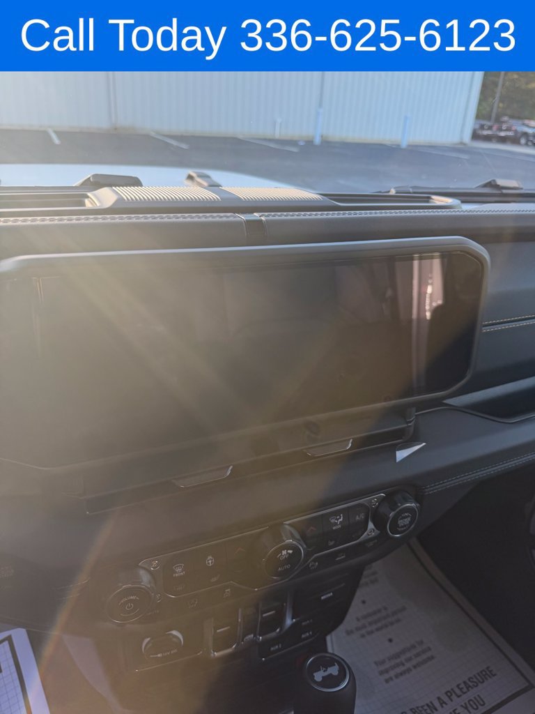 New 2027 Jeep Wrangler Unlimited Sahara AWD/4WD image 20