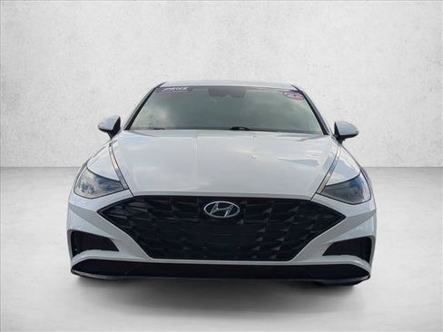 Used 2022 Hyundai Sonata SEL FWD image 2