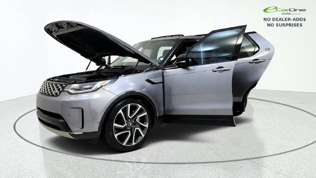 Used 2025 Land Rover Discovery S AWD/4WD image 13