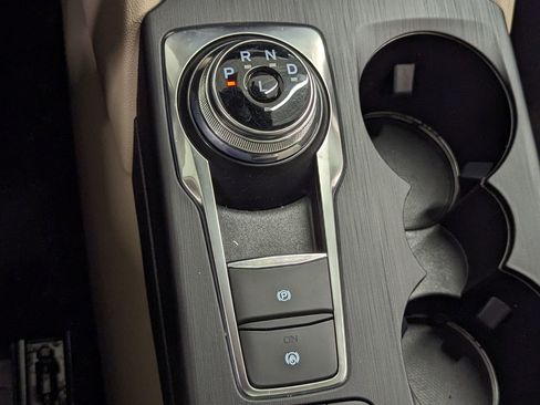 Used 2020 Ford Escape Titanium w/ Titanium Premium Package 2.0 image 14