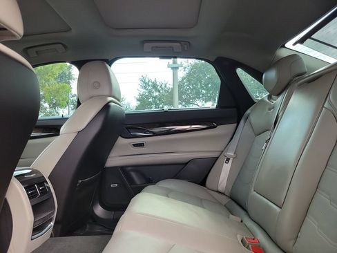 Used 2017 Cadillac CT6 Luxury AWD/4WD image 18