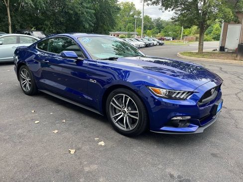Used 2016 Ford Mustang GT RWD image 4