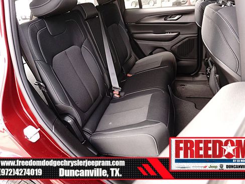 New 2026 Jeep Grand Cherokee Laredo X image 16