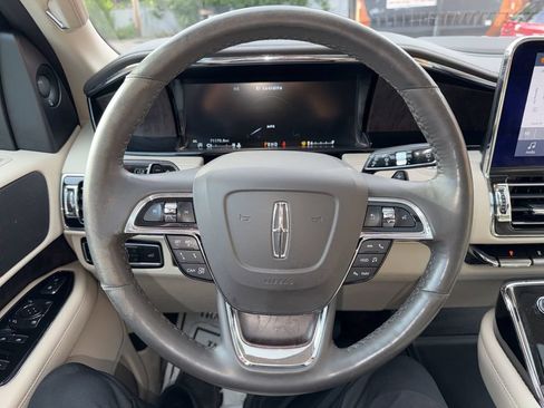Used 2019 Lincoln Navigator L Reserve AWD/4WD image 11