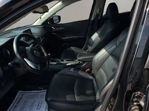Used 2016 MAZDA MAZDA3 i Grand Touring FWD image 9