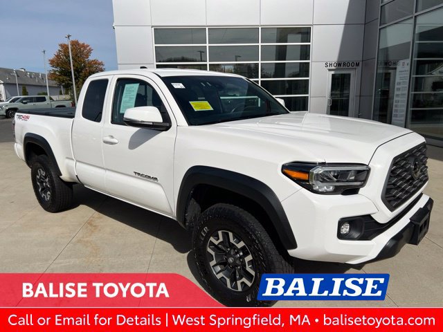 Used 2022 Toyota Tacoma TRD Off-Road w/ TRD Premium Off Road Package AWD/4WD image 1