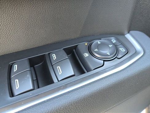 New 2026 GMC Sierra 1500 Elevation image 7