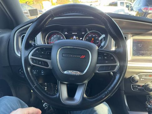 Used 2021 Dodge Charger SXT w/ Leather Interior Group RWD image 7