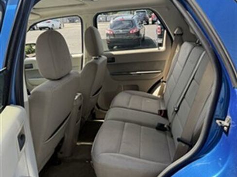 Used 2011 Ford Escape XLT w/ 202A Rapid Spec Order Code FWD image 10