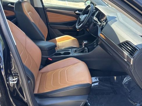 Used 2024 Volkswagen Jetta SEL image 9