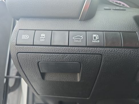 Used 2024 Toyota Camry SE w/ Convenience Package FWD image 23