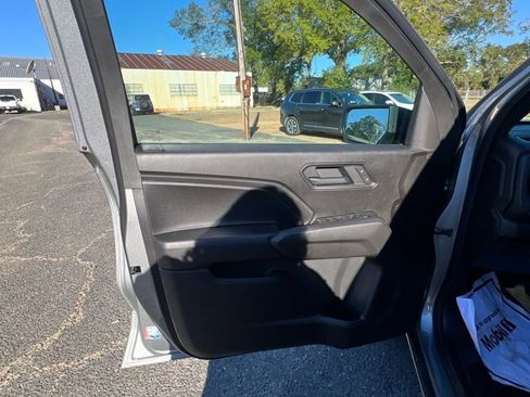 New 2025 Chevrolet Colorado W/T w/ Advanced Trailering Package image 11