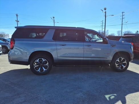 New 2026 GMC Yukon XL AT4 image 8