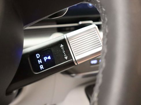 Used 2024 Hyundai Kona SEL image 9