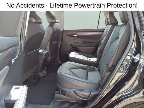 Used 2022 Toyota Highlander Limited AWD/4WD image 23
