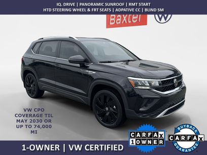 Certified 2024 Volkswagen Taos SE w/ Panoramic Sunroof Package