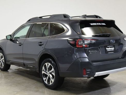 Used 2020 Subaru Outback Limited AWD/4WD image 8