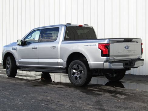 New 2025 Ford F150 Lightning Flash AWD/4WD image 10