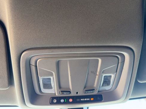 Used 2021 GMC Sierra 1500 Elevation image 29