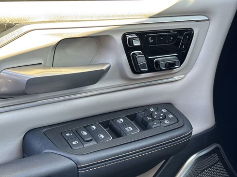 Used 2025 RAM 1500 Tungsten w/ Towing Technology Group image 15