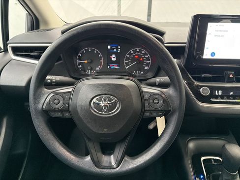Used 2025 Toyota Corolla LE FWD image 22