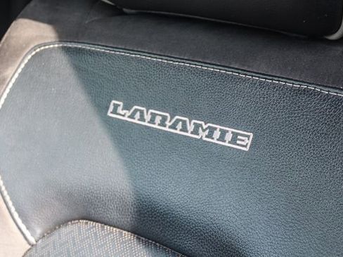 Used 2019 RAM 1500 Laramie image 33