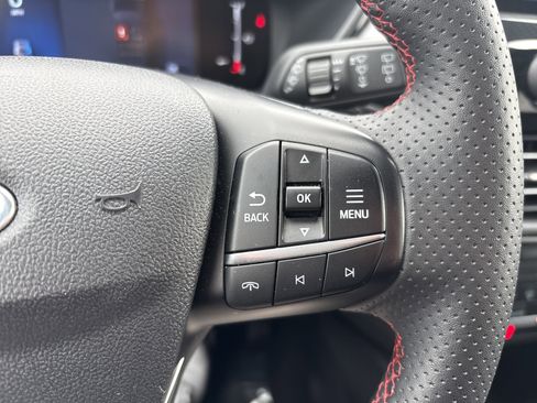 Used 2025 Ford Escape ST-Line Select image 22