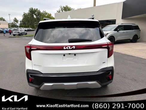 Certified 2024 Kia Seltos EX AWD/4WD image 9