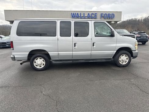 Used 2008 Ford E-350 and Econoline 350 XLT image 4