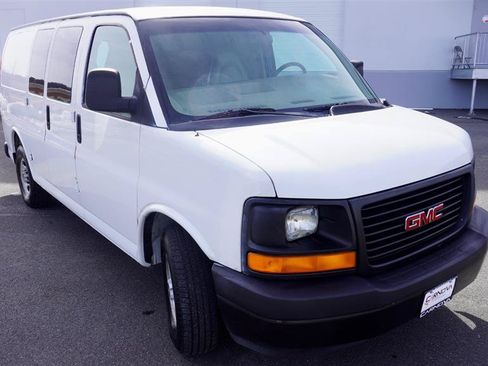 Used 2003 GMC Savana 1500 RWD image 10