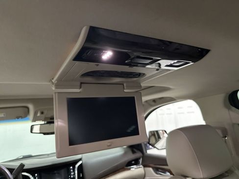 Used 2016 Cadillac Escalade Premium RWD image 58