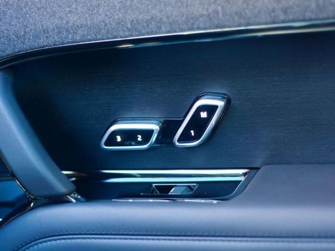 Used 2024 Land Rover Range Rover Sport SE image 29