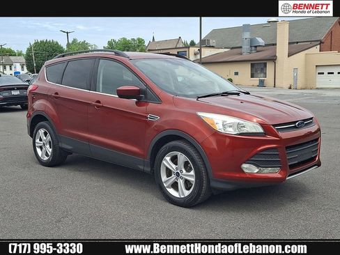 Used 2016 Ford Escape SE w/ Equipment Group 201A AWD/4WD image 1