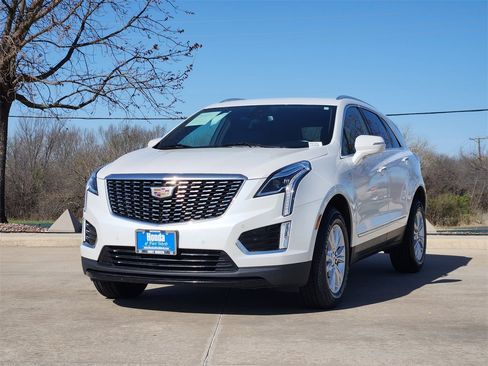 Used 2023 Cadillac XT5 Luxury w/ LPO, Floor Liner Package image 3