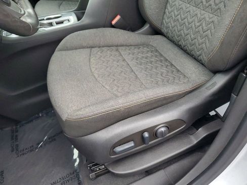 Used 2022 Chevrolet Equinox LT image 13