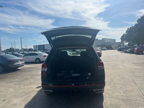 New 2026 Volkswagen Atlas SE FWD image 40