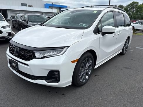 Certified 2026 Honda Odyssey Touring image 2