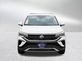 Certified 2024 Volkswagen Taos SE w/ Panoramic Sunroof Package video 2