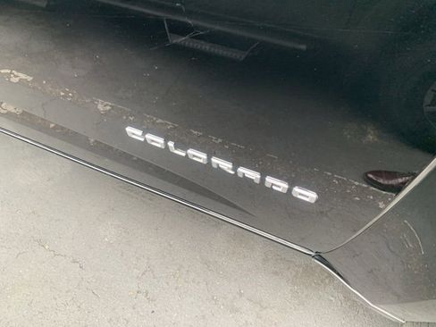 Used 2022 Chevrolet Colorado LT w/ Fleet Safety Package RWD image 7