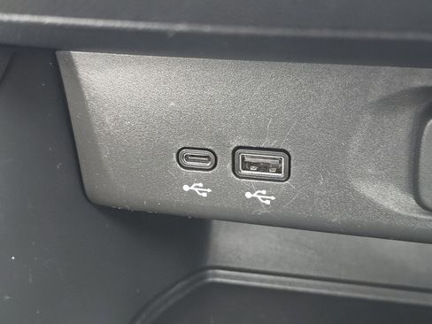 Used 2025 Buick Envista Sport Touring FWD image 24