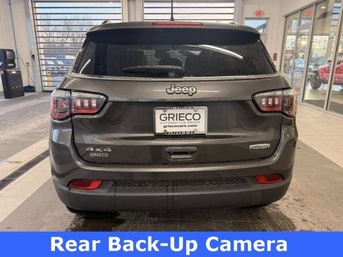 Certified 2022 Jeep Compass Latitude w/ Convenience Group image 9