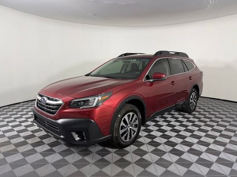 Used 2021 Subaru Outback Premium AWD/4WD image 3