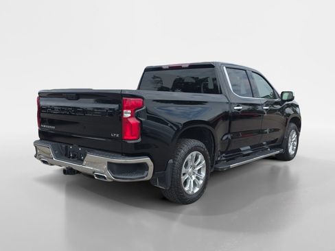Used 2024 Chevrolet Silverado 1500 LTZ w/ Z71 Off-Road Package AWD/4WD image 5